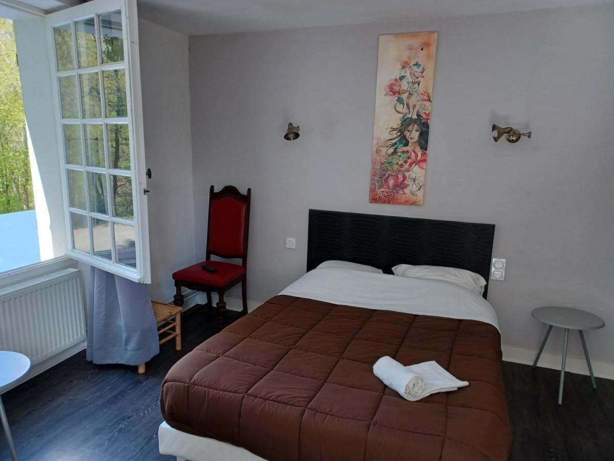 L'Auberge De La Foret Mervent Exterior foto