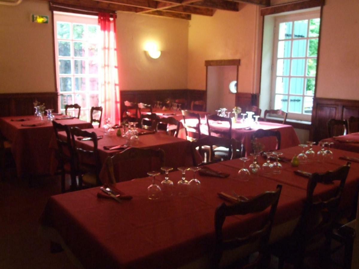 L'Auberge De La Foret Mervent Exterior foto